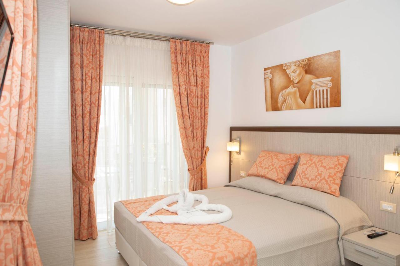 Haraki Bay Hotel And Luxury Apartments Exterior photo
