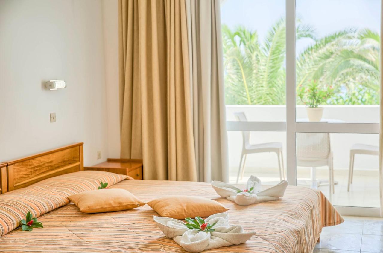 Haraki Bay Hotel And Luxury Apartments Exterior photo